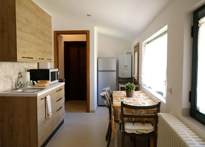 Il Confetto Nyaraló *